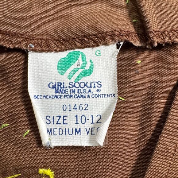 Vtg. Girl Scouts Brownie Vest Girls Medium (10-12) Brown With Patches Sleeveless - Picture 6 of 10